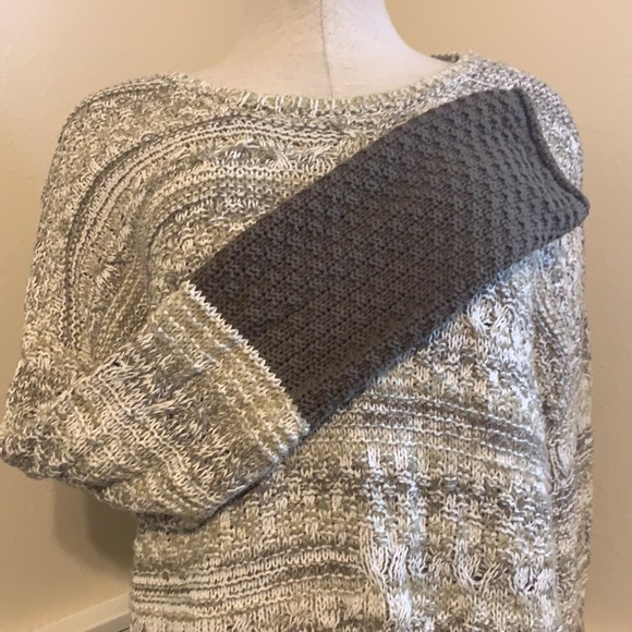 Caslon army green and white sweater. Size Medium - Picture 5 of 7